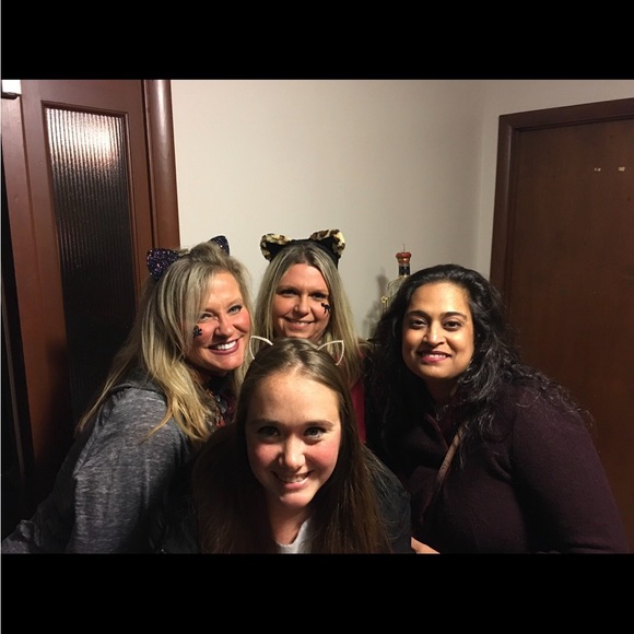 Meet your Posher, Gina - Picture 15 of 15